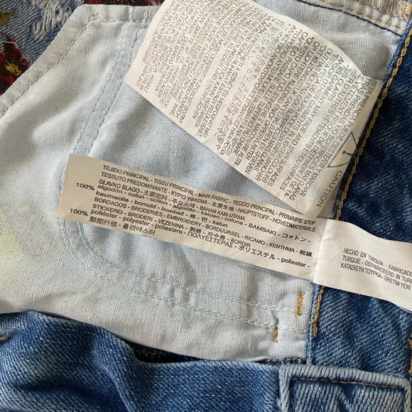 ZARA Denim Floral Embroidered Jean Mini Skirt Size XS - Picture 7 of 9